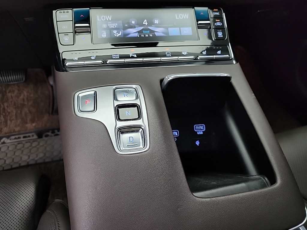 HYUNDAI Grandeur - Vista 8
