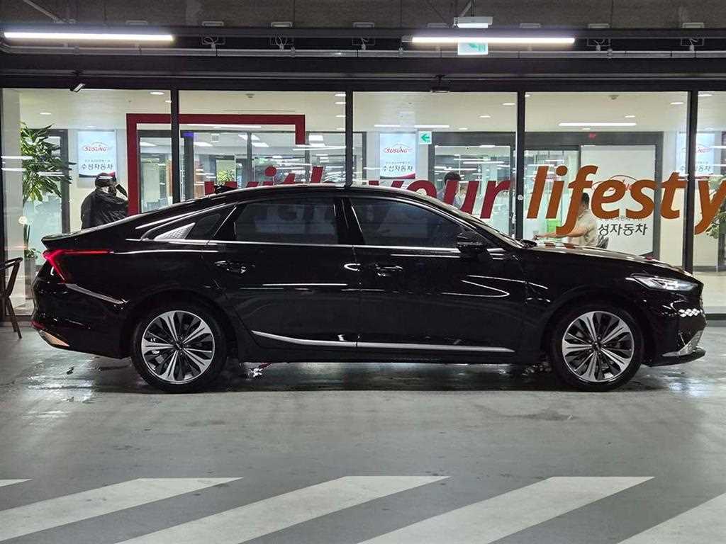 KIA K8 - Vista 3