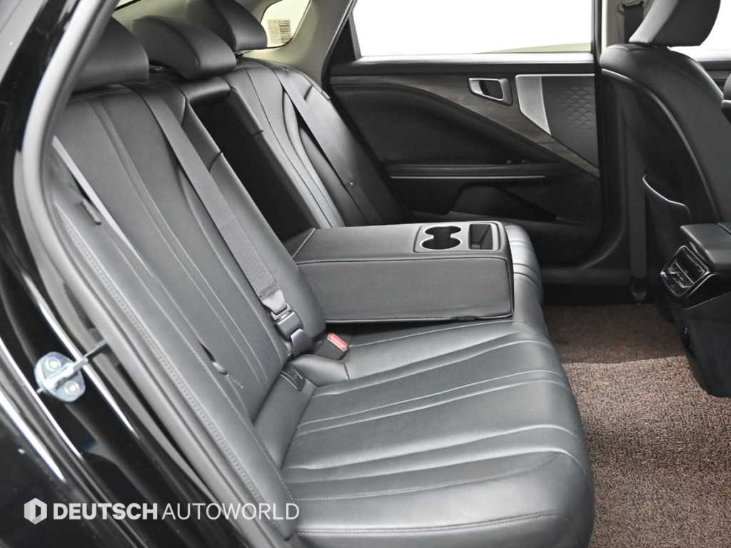 KIA K8 - Vista 12