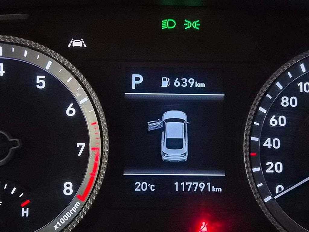 HYUNDAI Sonata - Vista 9
