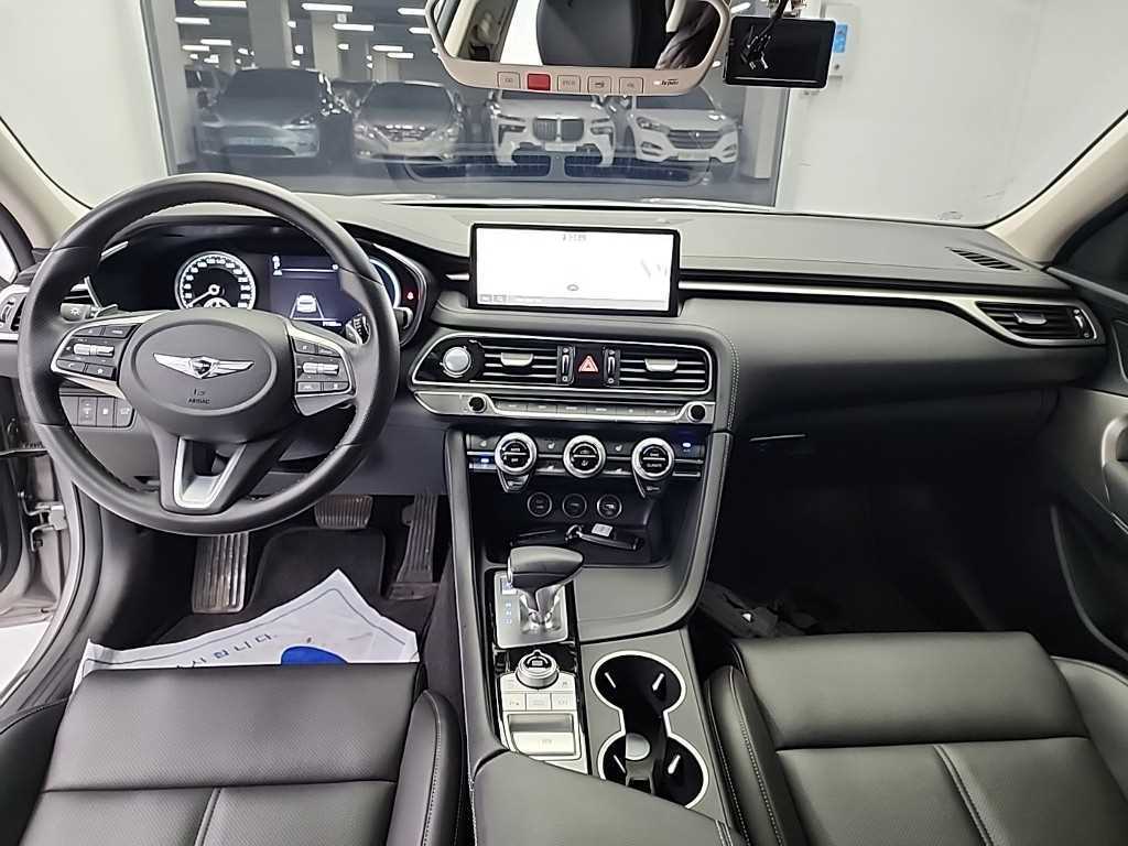 Genesis G70 - Vista 7