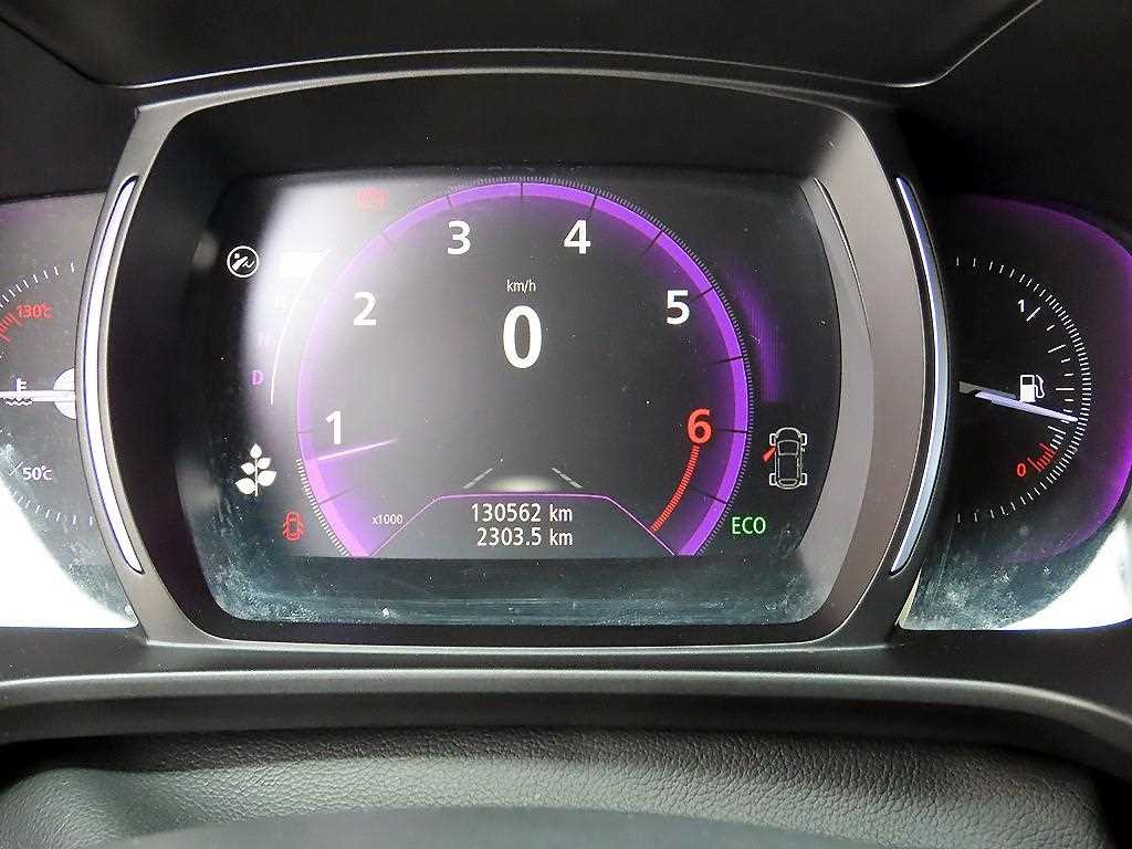 SAMSUNG QM6 - Vista 9