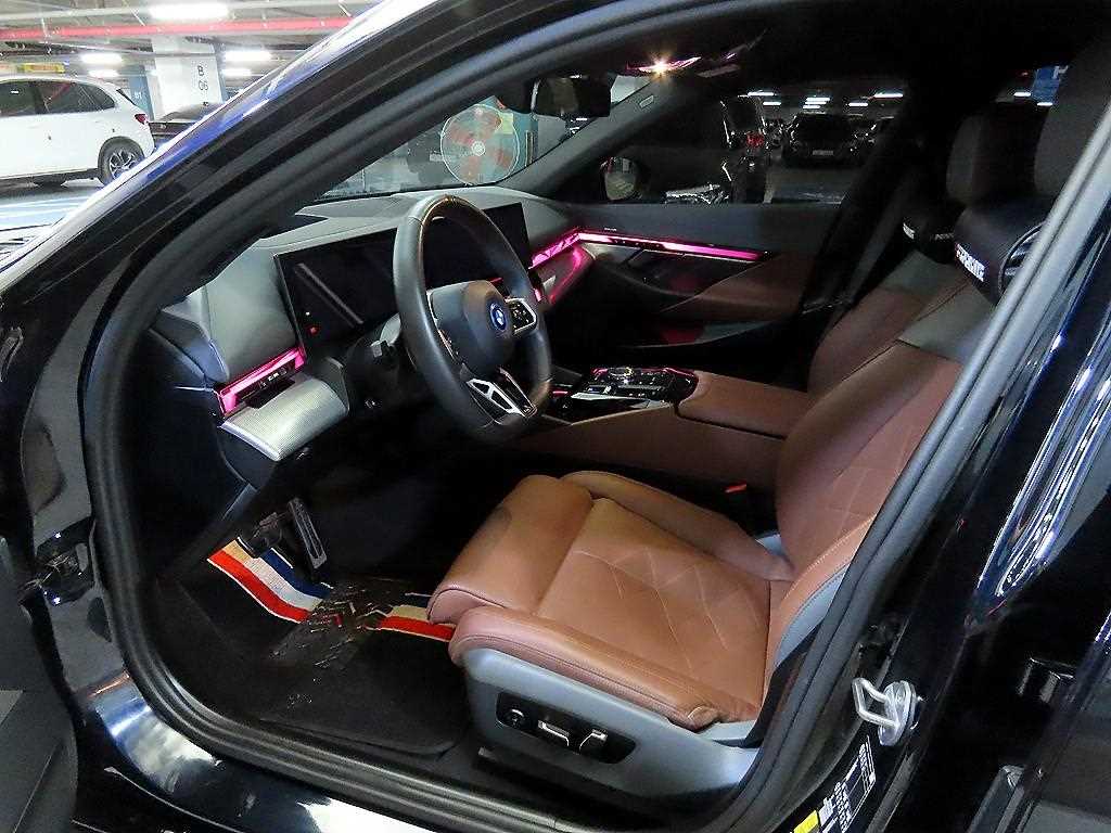 BMW i5 - Vista 6