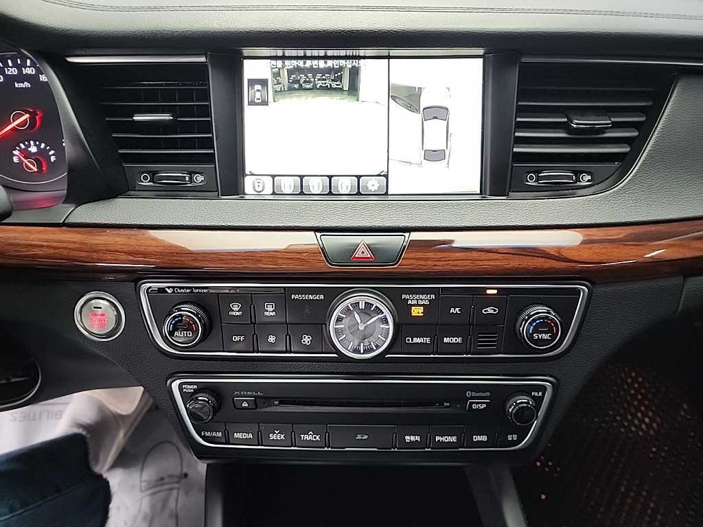 KIA K7 - Vista 10