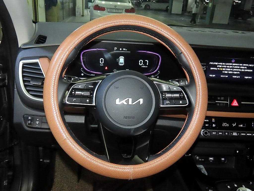 KIA Seltos - Vista 8