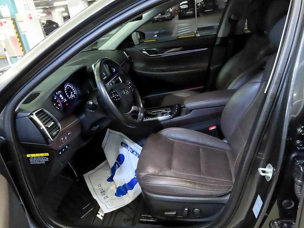 HYUNDAI Grandeur - Vista 6