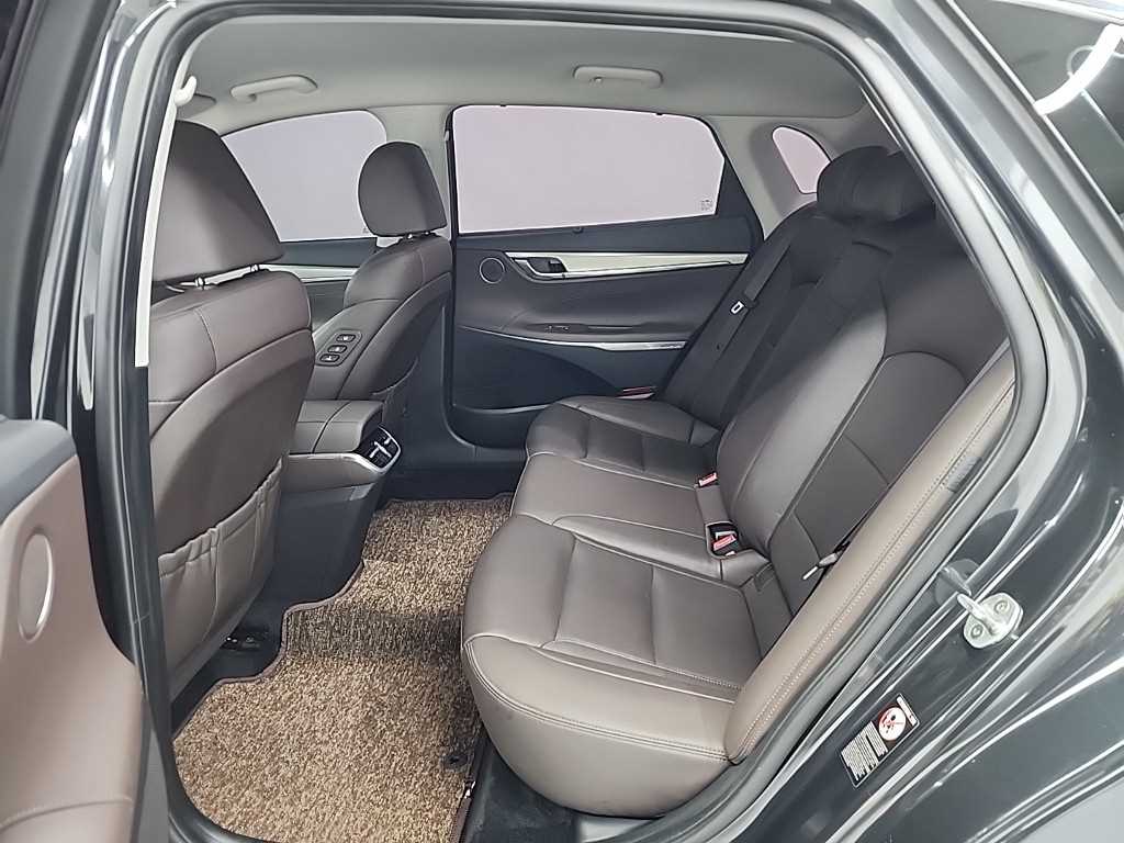 HYUNDAI Grandeur - Vista 12