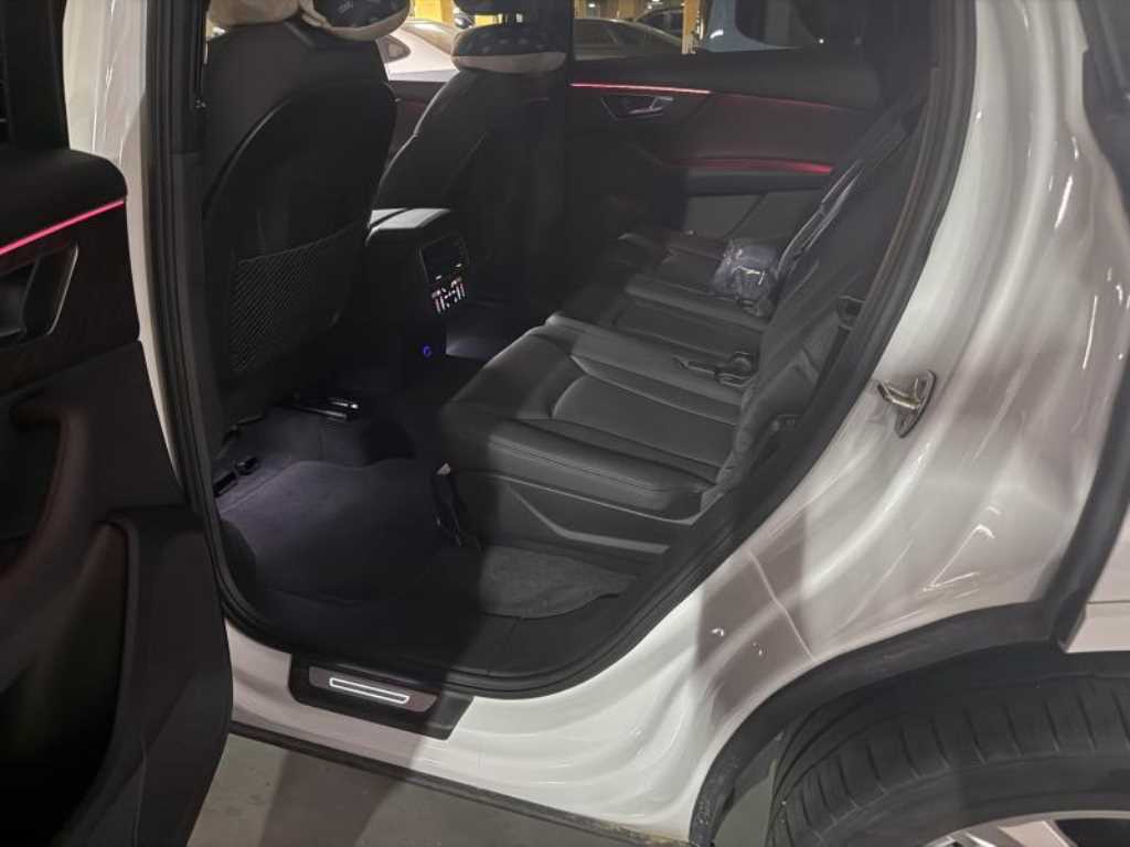 Audi Q7 - Vista 4