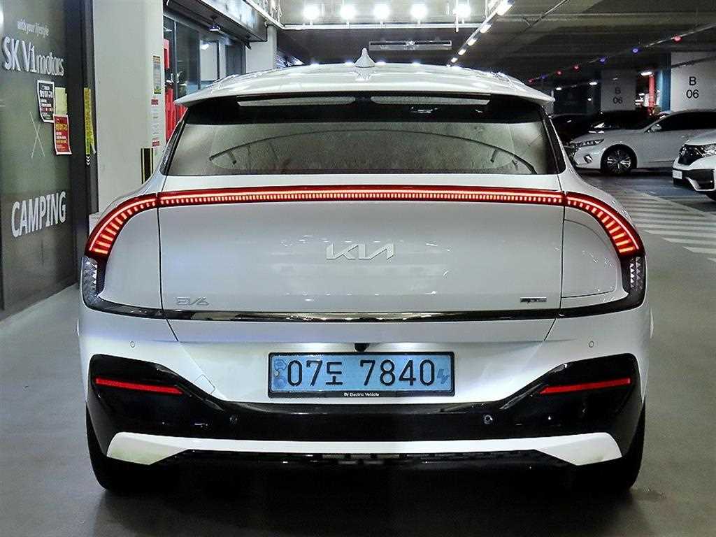 KIA EV6 - Vista 5
