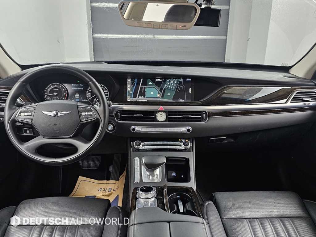 Genesis G90 - Vista 7