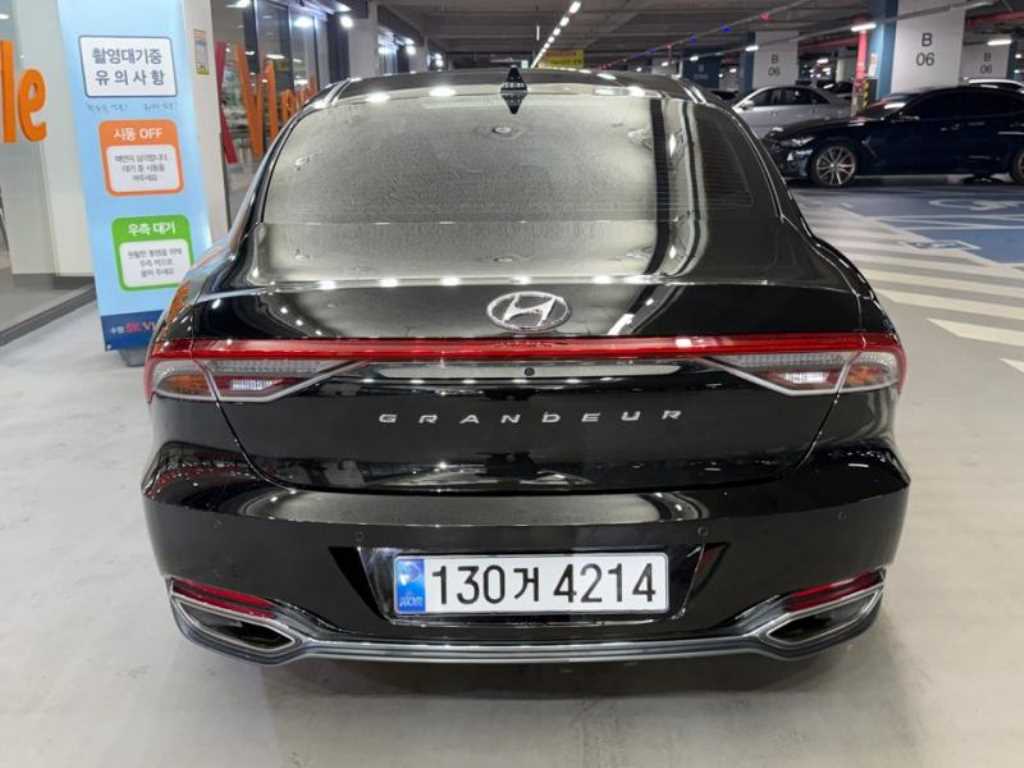 HYUNDAI Grandeur - Vista 5