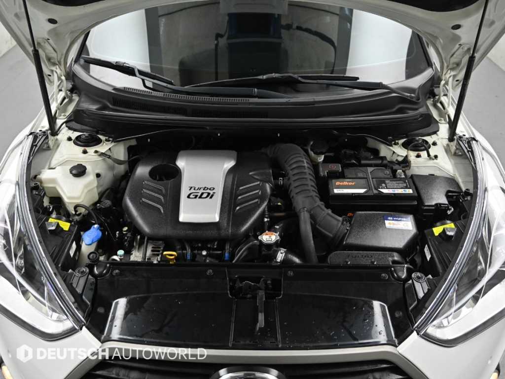 HYUNDAI Veloster - Vista 6