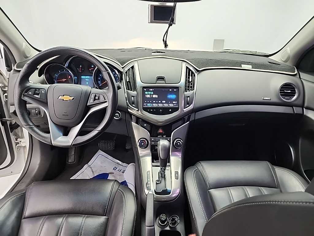 Chevrolet Cruise - Vista 7