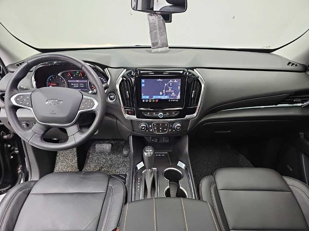 Chevrolet Travers - Vista 7
