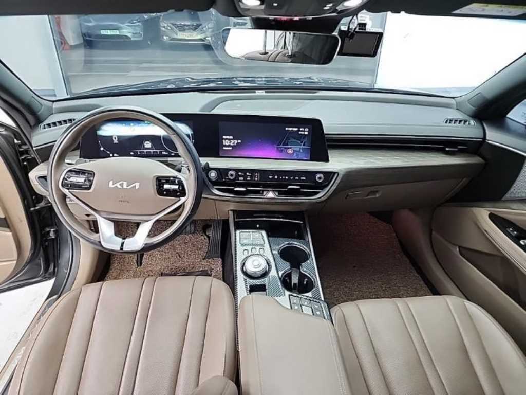 KIA K8 - Vista 7