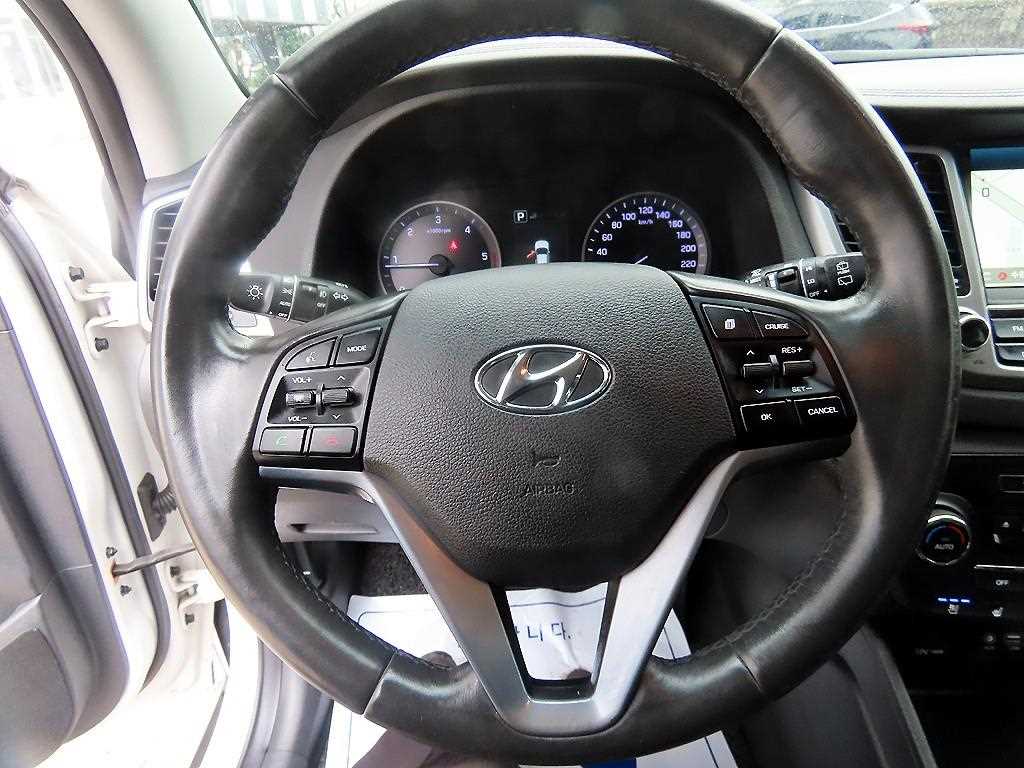HYUNDAI Tucson - Vista 8