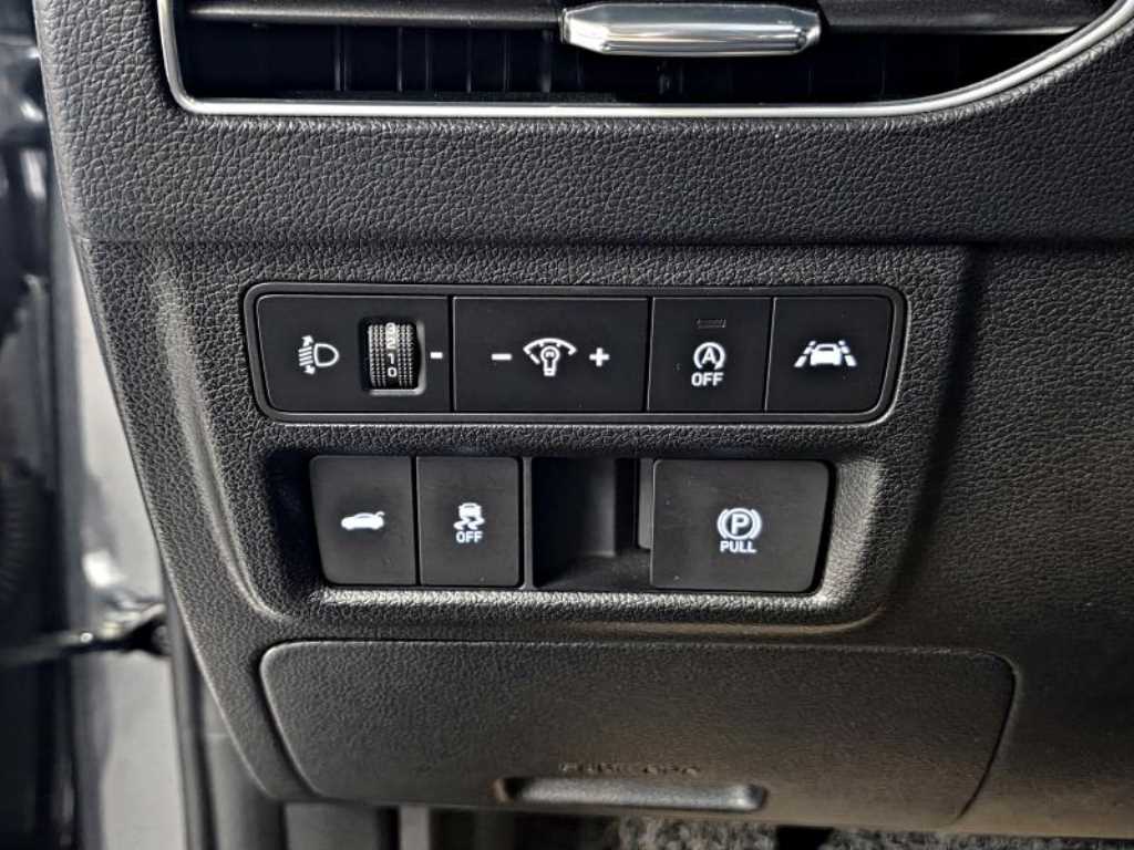 HYUNDAI Sonata - Vista 11