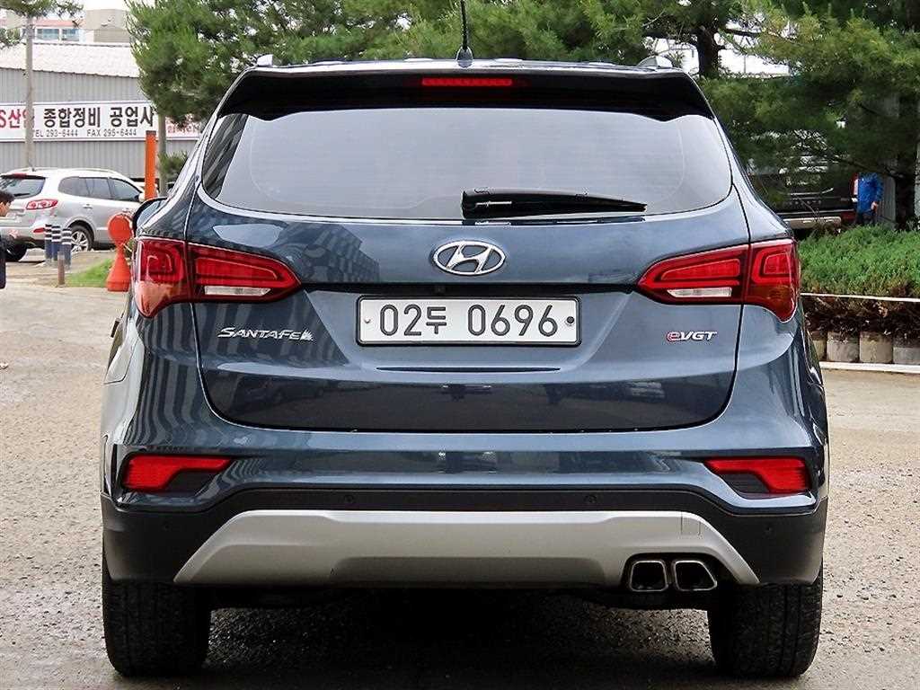 HYUNDAI Santa Fe - Vista 4