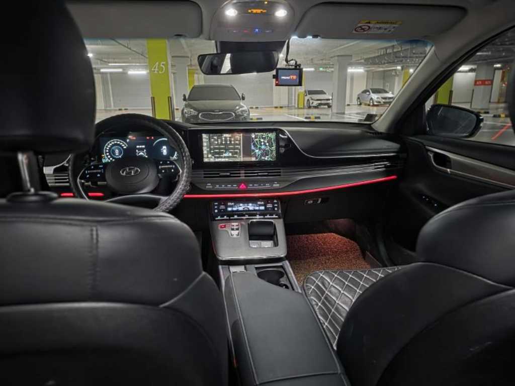 HYUNDAI Grandeur - Vista 8