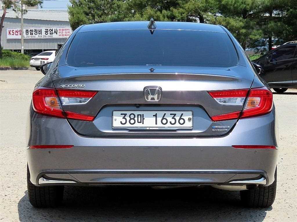 Honda Accord - Vista 4