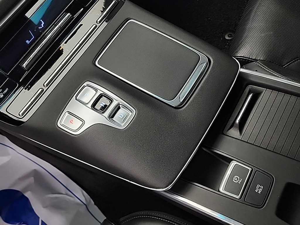 HYUNDAI Grandeur - Vista 8
