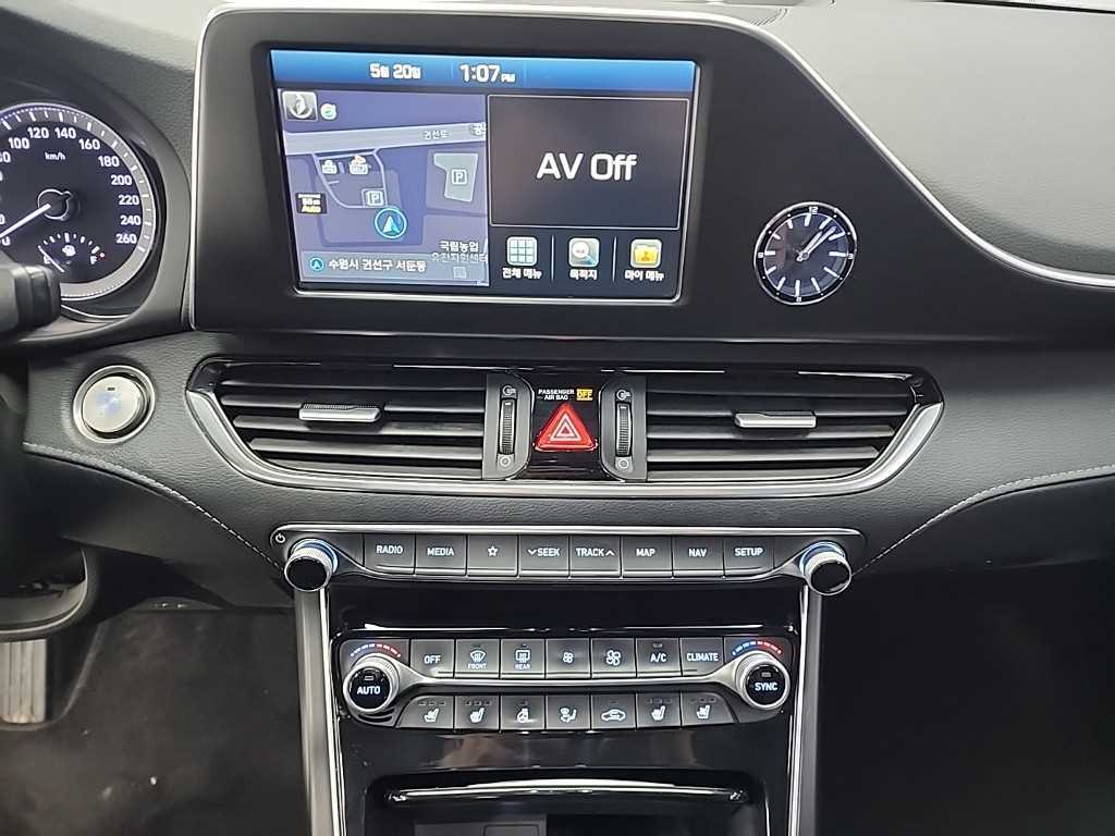 HYUNDAI Grandeur - Vista 10