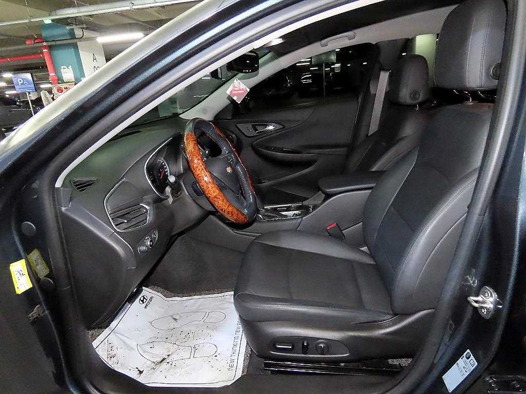 Chevrolet Malibu - Vista 6