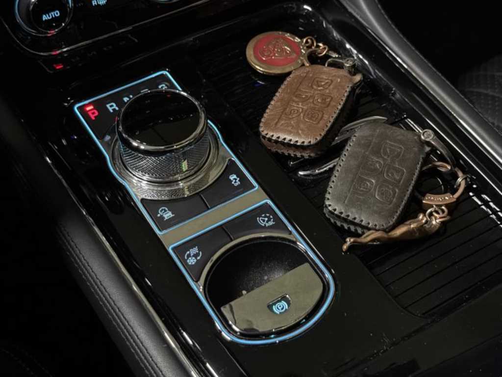 Jaguar XJ - Vista 11