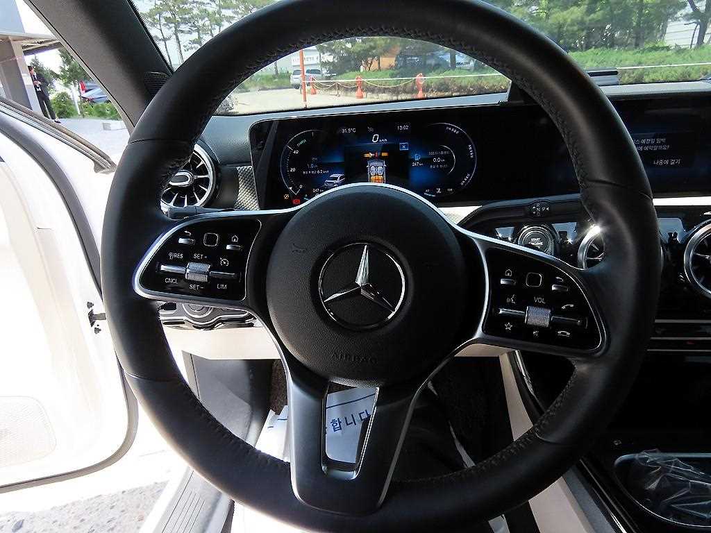 Mercedes Benz A Class - Vista 8
