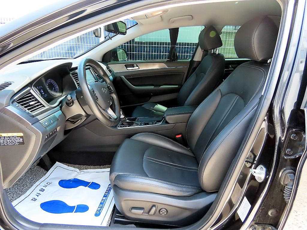HYUNDAI Sonata - Vista 5