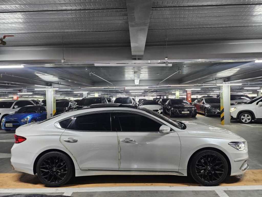 HYUNDAI Grandeur - Vista 3