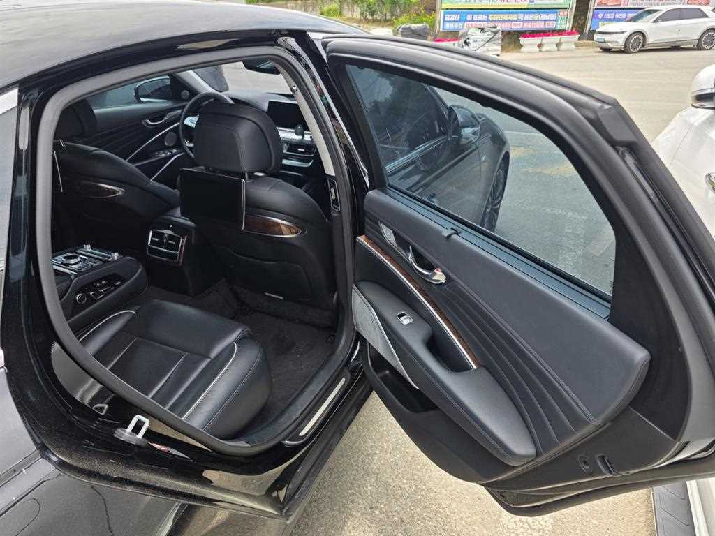 KIA K9 - Vista 7
