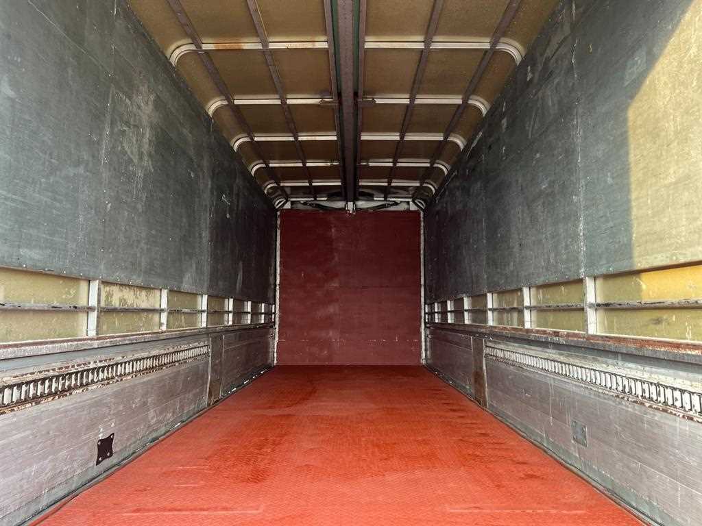 medium and large cargo truck - Vista 8
