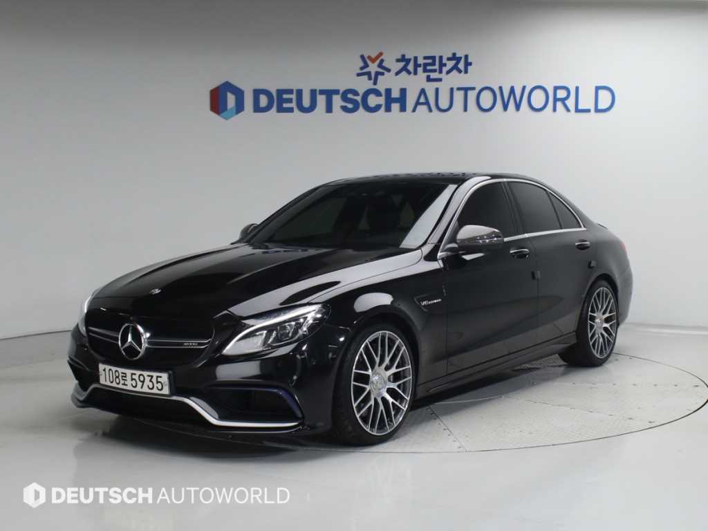 Mercedes Benz C Class 2017 Negro - Importación desde Corea - HF Imports Iquique - Foto 1