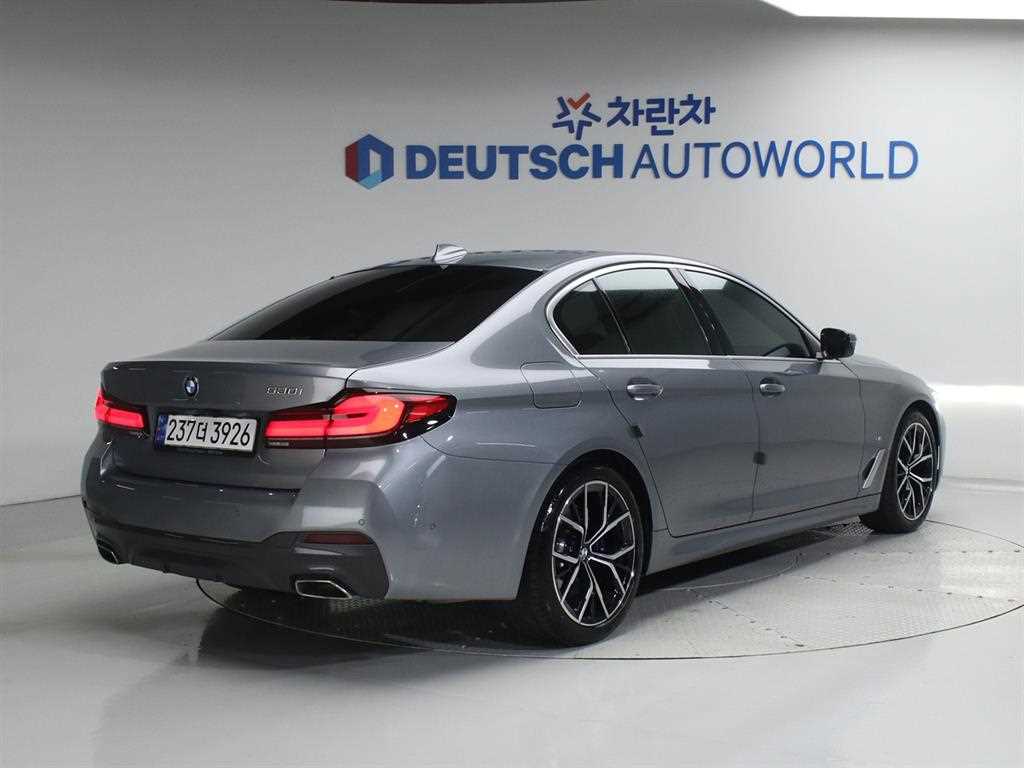 BMW 5 Series - Vista 4