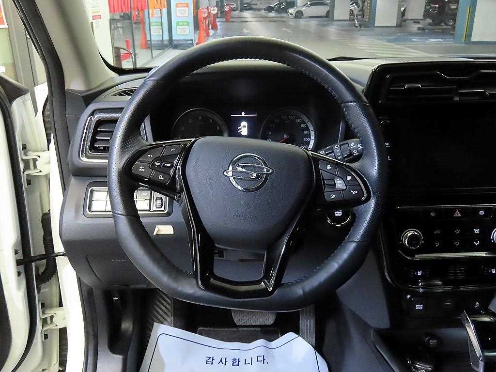 Ssangyong Tivoli - Vista 8