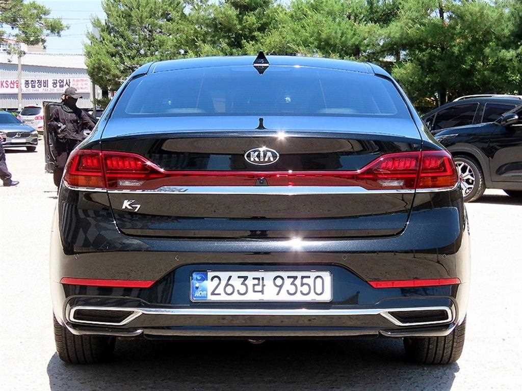 KIA K7 - Vista 4