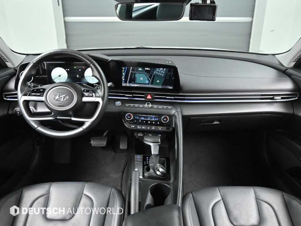 HYUNDAI Avante - Vista 8