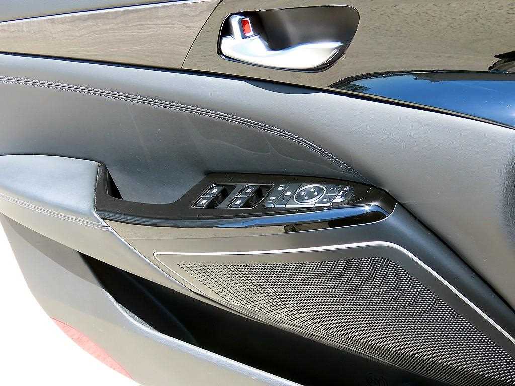 KIA K7 - Vista 11
