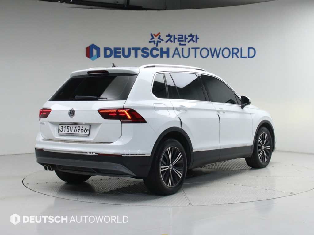 Volkswagen Tiguan - Vista 2