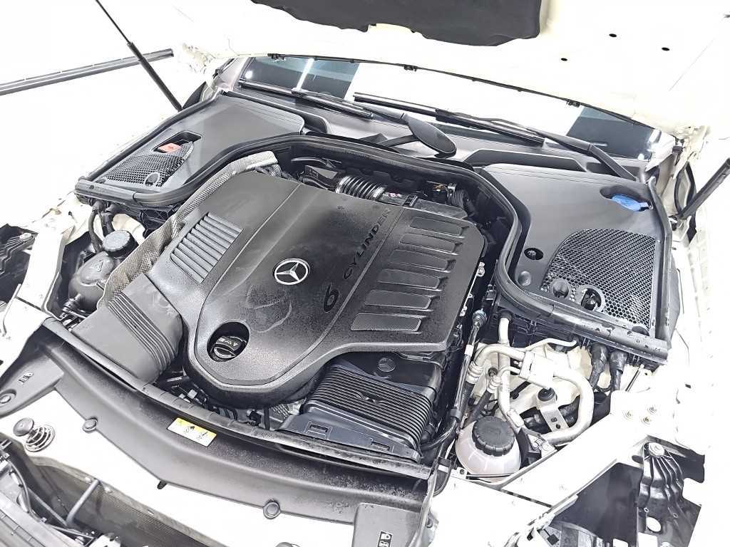 Mercedes Benz CLS Class - Vista 5