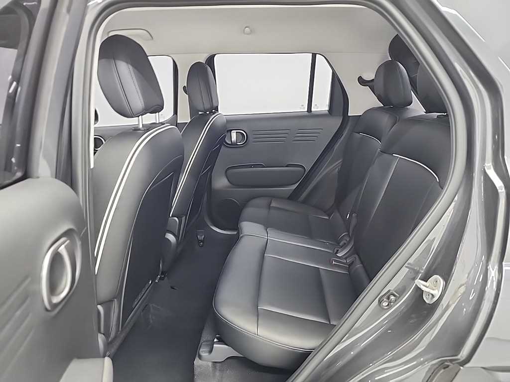 HYUNDAI Casper - Vista 12