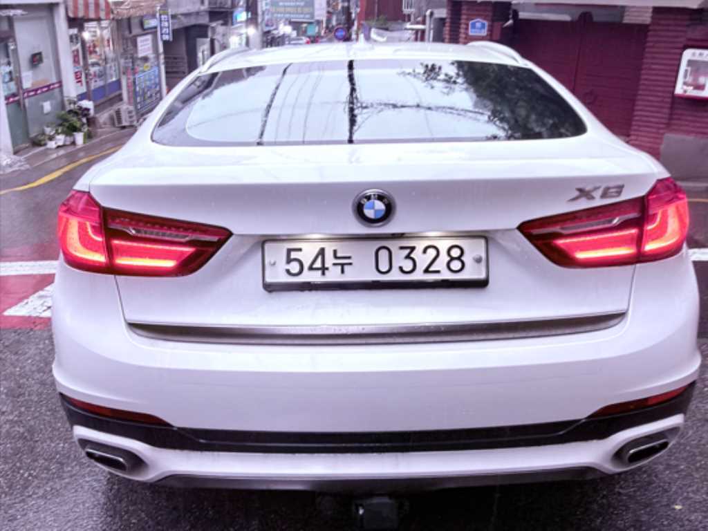 BMW X6 - Vista 4
