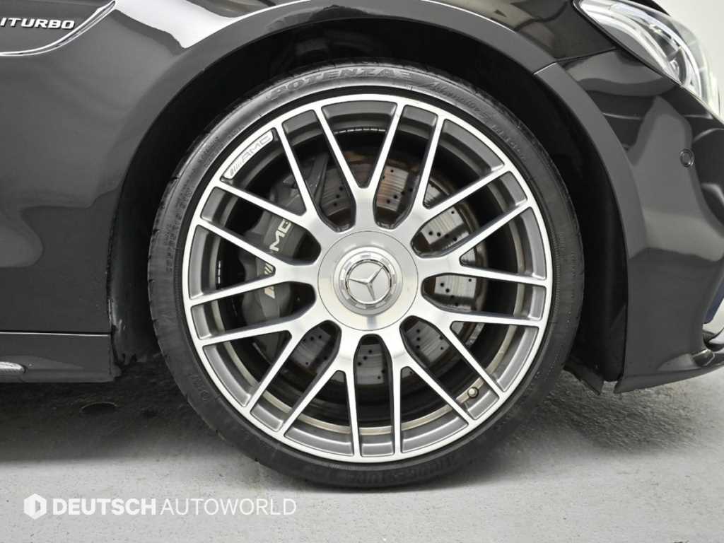 Mercedes Benz C Class - Vista 5