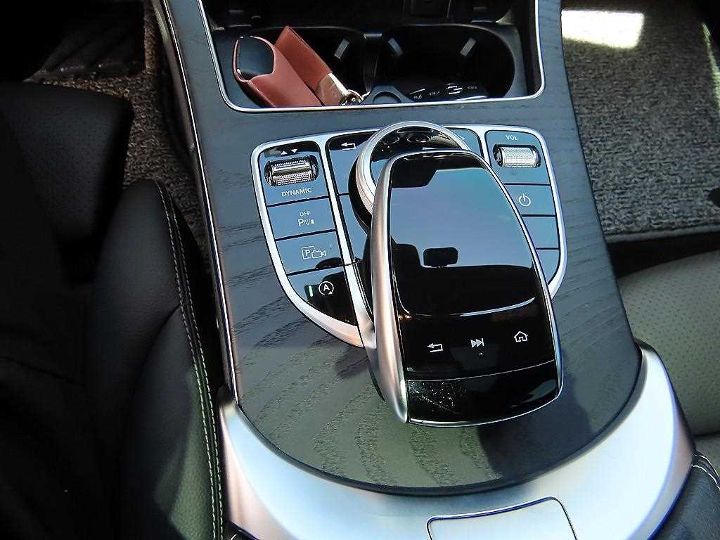Mercedes Benz C Class 2021 Blanco - Importación desde Corea - HF Imports Iquique - Foto 14