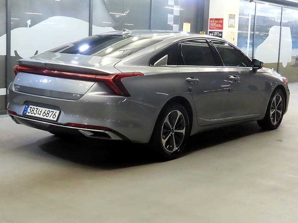 KIA K8 - Vista 4
