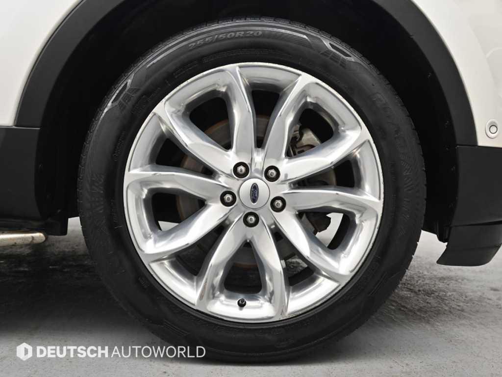 Ford Explorer - Vista 5