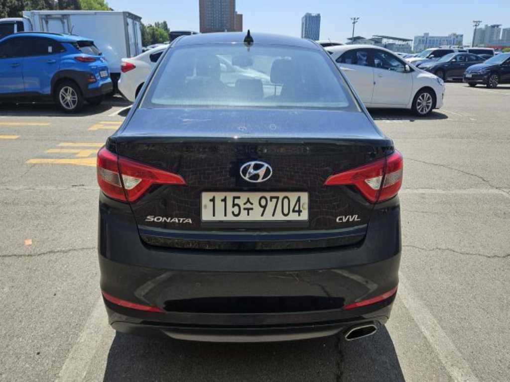 HYUNDAI Sonata - Vista 4