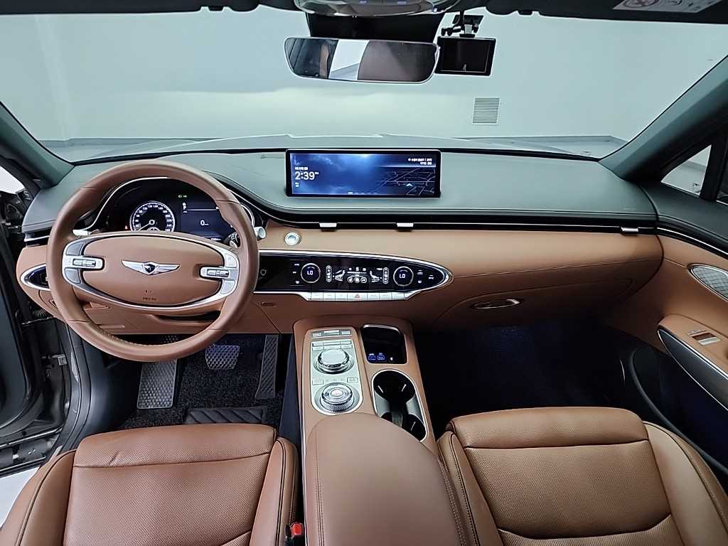 Genesis GV70 - Vista 7