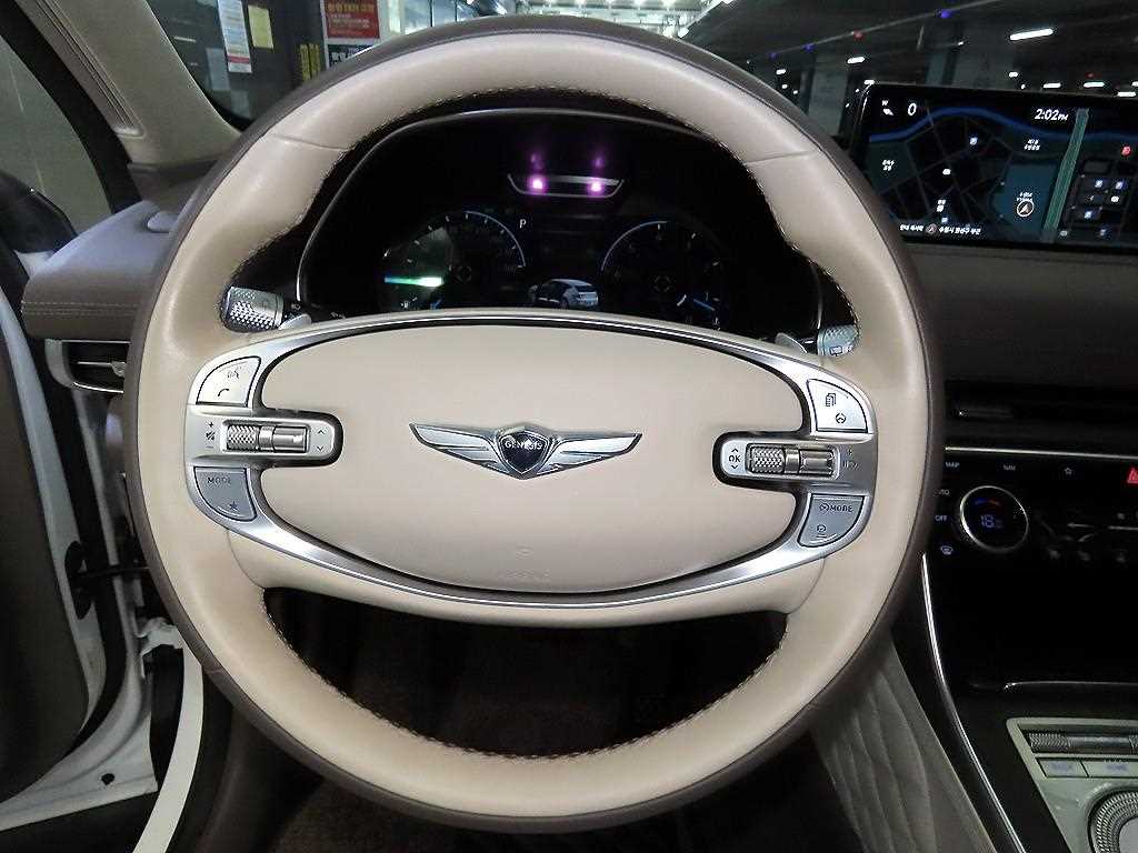 Genesis GV80 - Vista 8